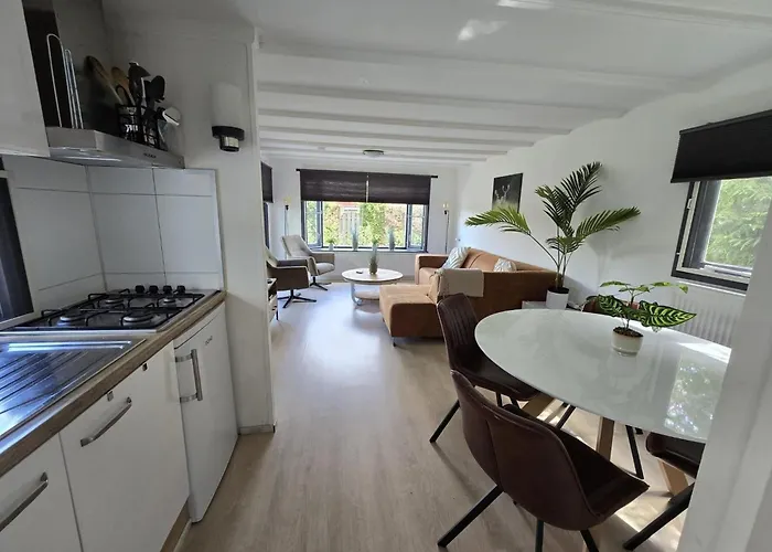 In The Dancing Forest Vakantiehuis *